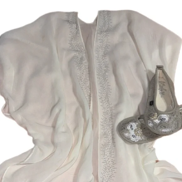 Jessica Mcclintock kimono bridal with pearls and studs embellishments one size